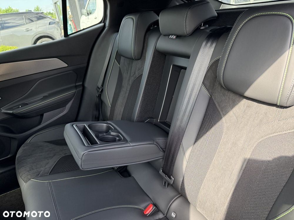Peugeot 408 1.2 PureTech mHEV GT Exclusive S&S e-DSC6 - 16