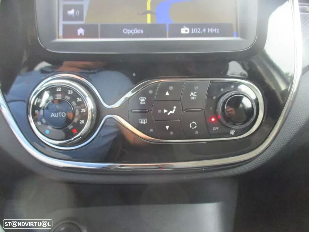 Renault Captur 1.5 dCi Exclusive - 17