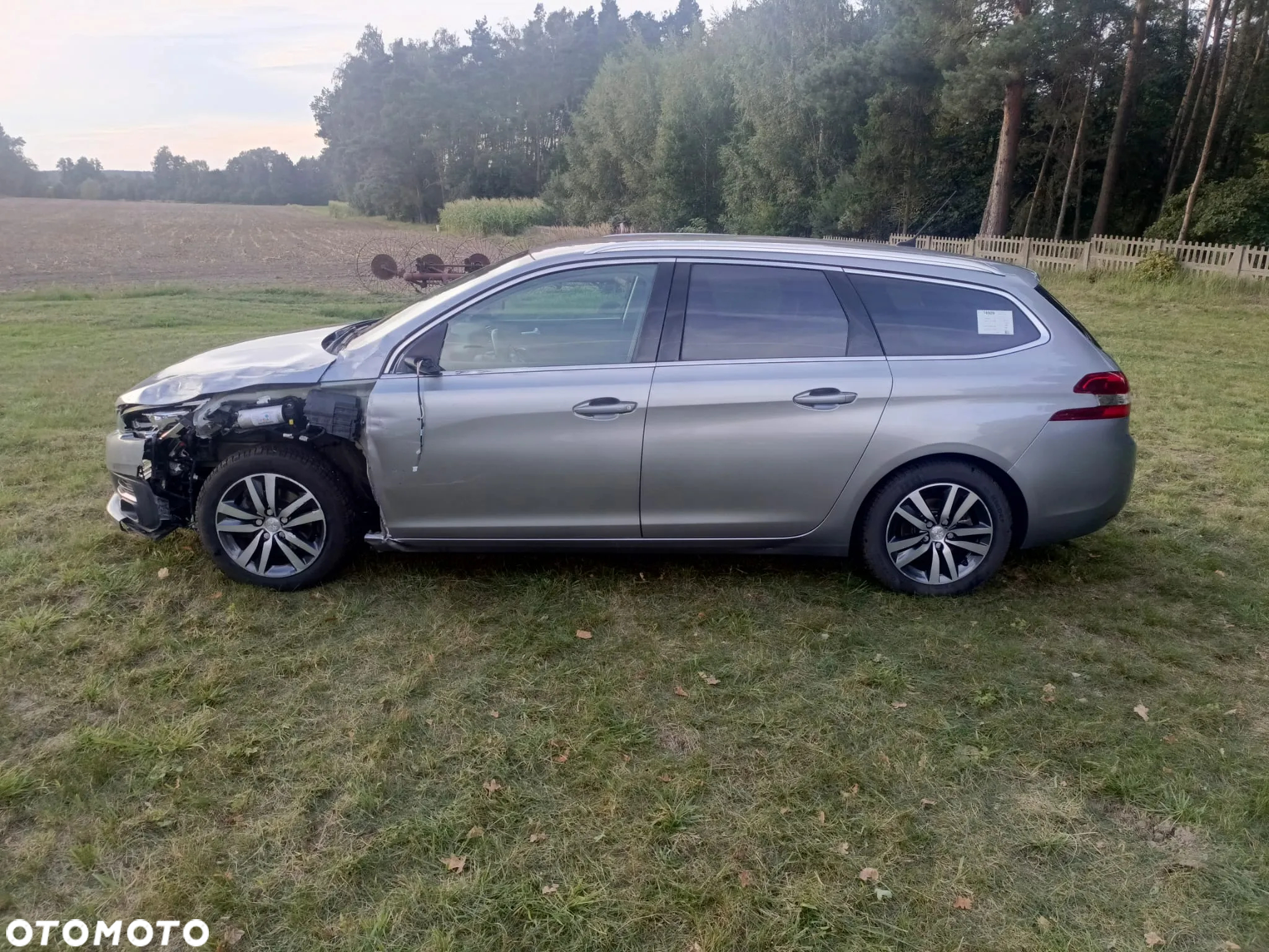 Peugeot 308 1.6 BlueHDi Allure S&S EAT6 - 12