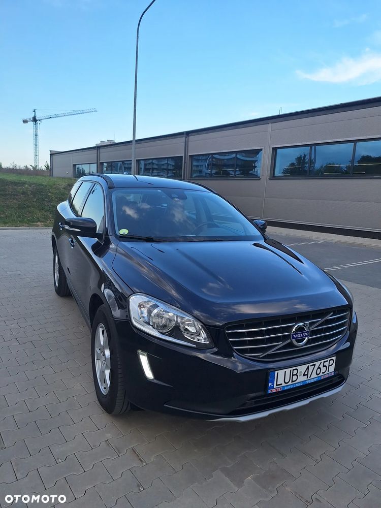 Volvo XC 60 D3 Drive-E Momentum - 4