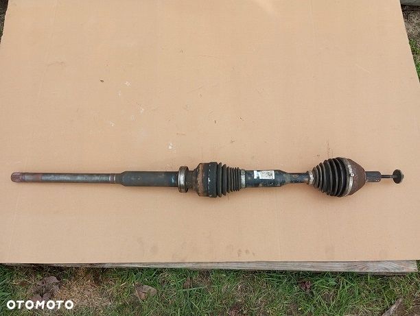 Półoś prawa przednia Volvo XC60 2.4d D5 Lift 13r- automat