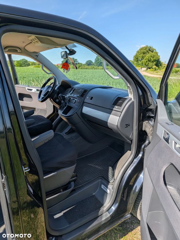 Volkswagen Multivan - 7