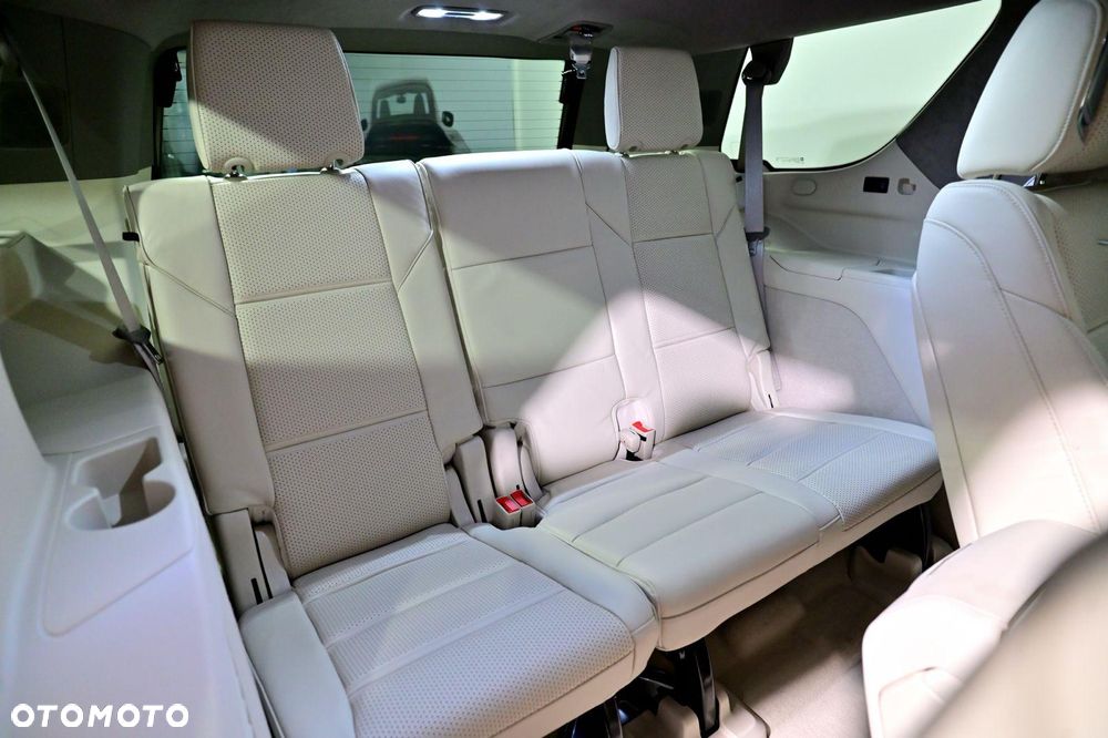 Cadillac Escalade - 10