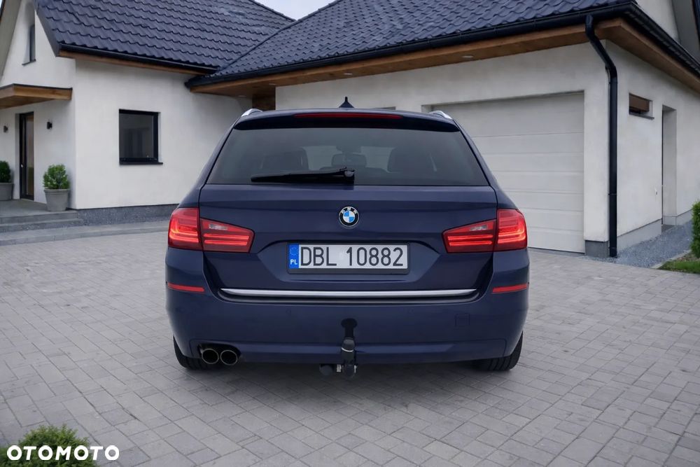 BMW Seria 5 525d Luxury Line - 6