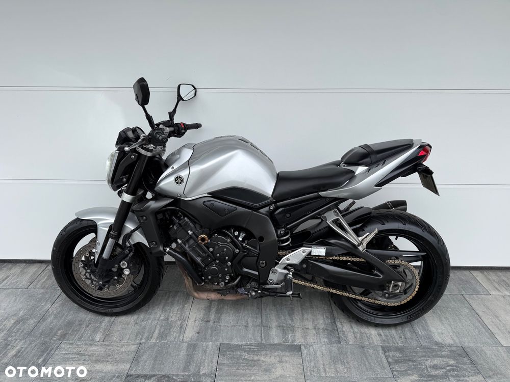 Yamaha FZ - 4