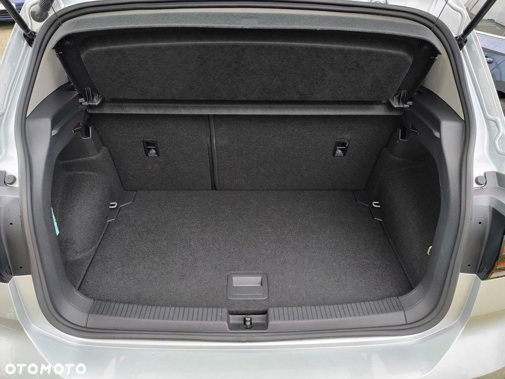 Volkswagen T-Cross - 29