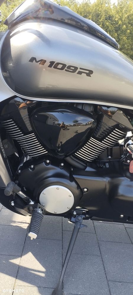 Suzuki Boulevard - 19