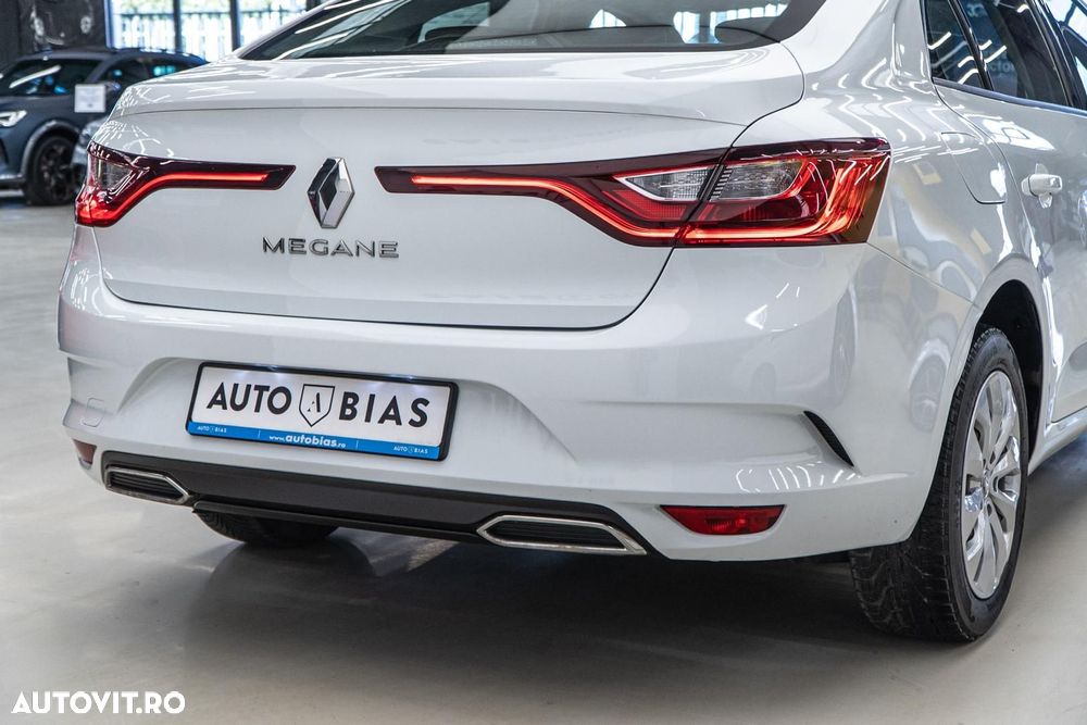 Renault Megane TCE 114 GPF Zen - 14