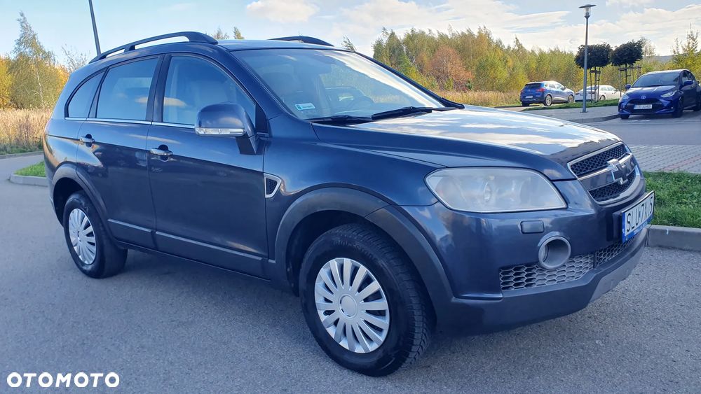 Chevrolet Captiva 2.0 d LS - 11