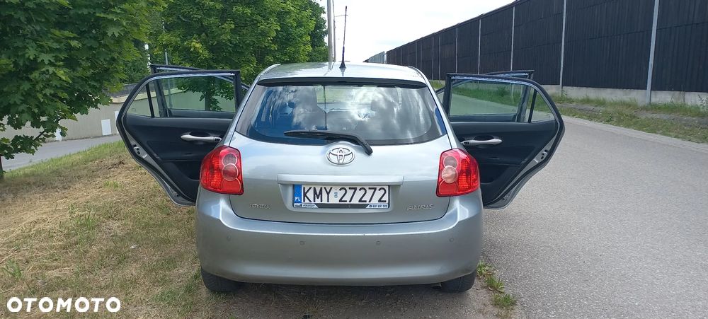 Toyota Auris - 15