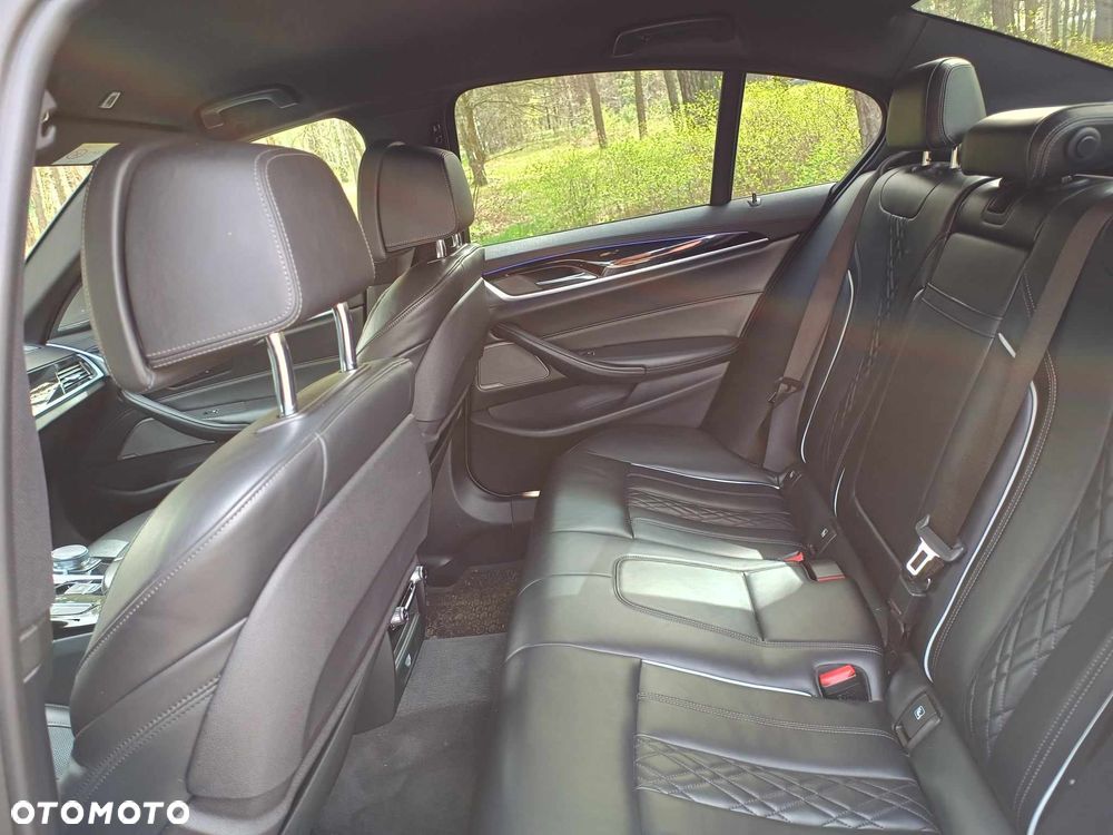 BMW Seria 5 530d xDrive M Sport sport - 7