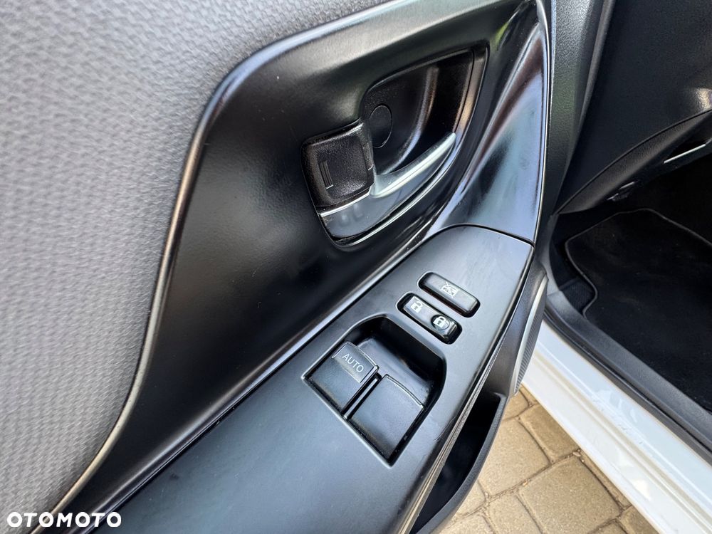 Toyota Yaris - 18