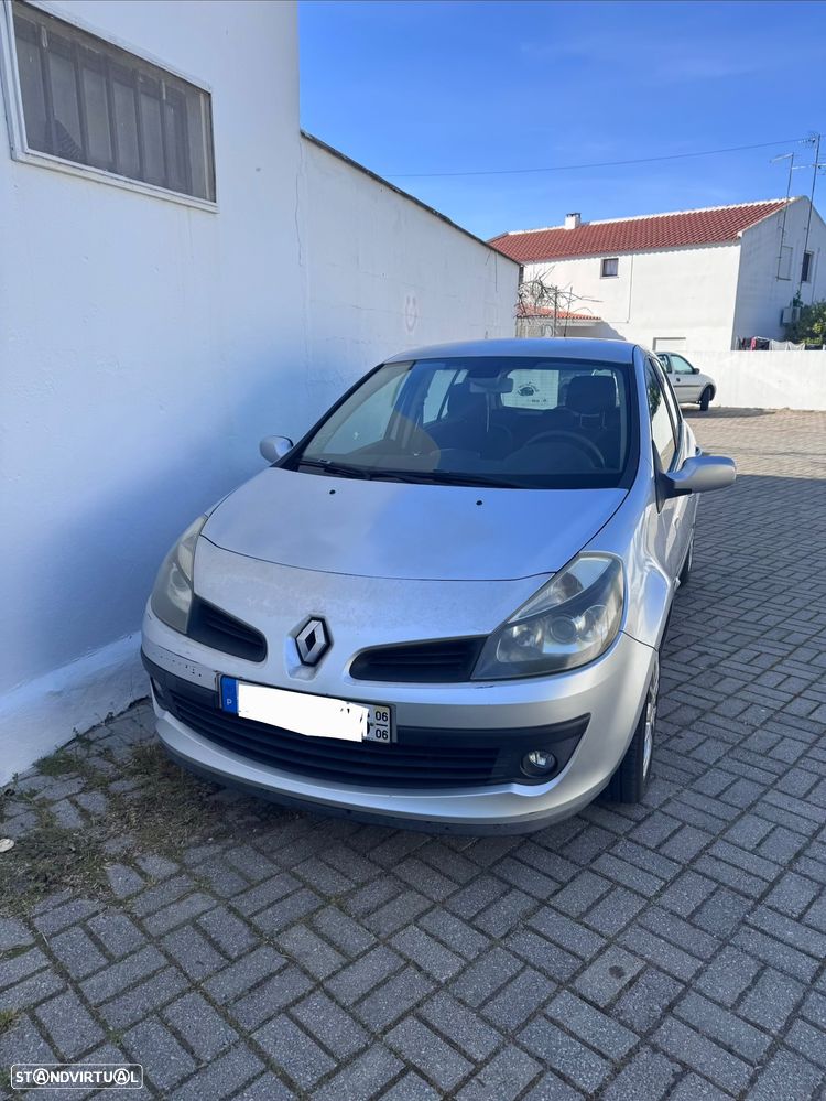 Renault Clio 1.4 16V Dynamique Luxe - 19