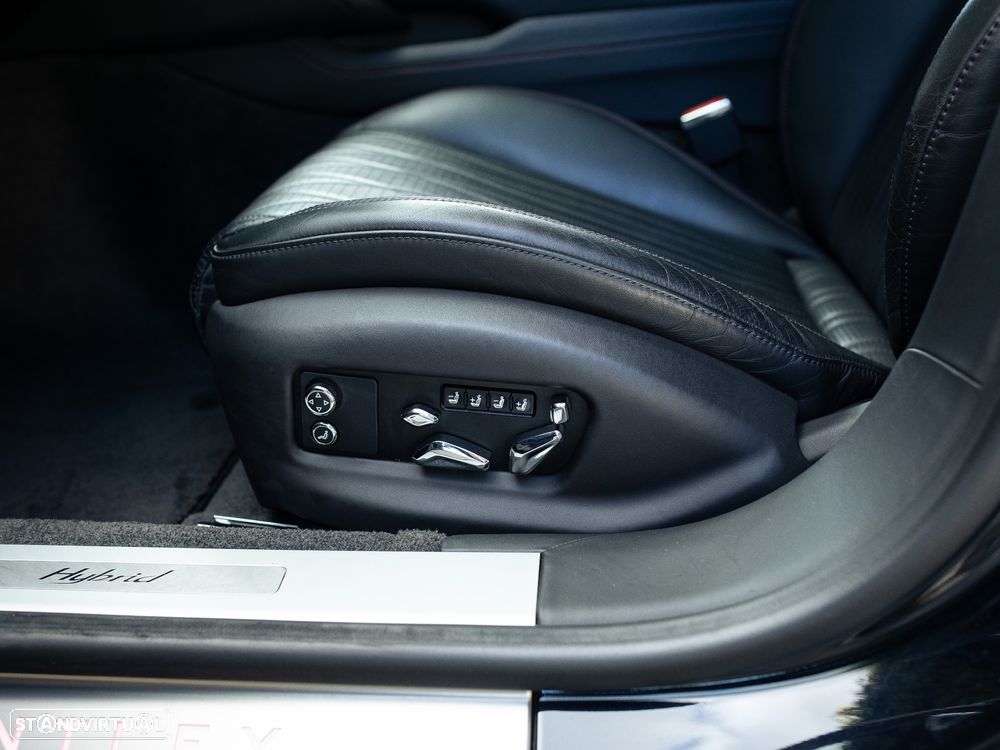 Bentley Flying Spur Hybrid - 22