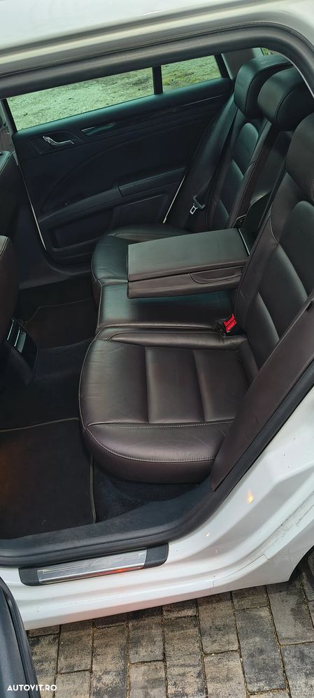 Skoda Superb 2.0 TDI DSG L&K - 10