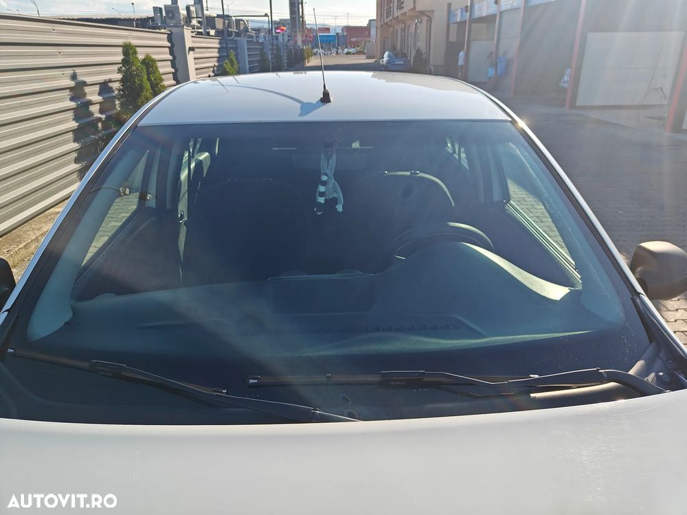Dacia Logan 1.0 SCe Acces - 8