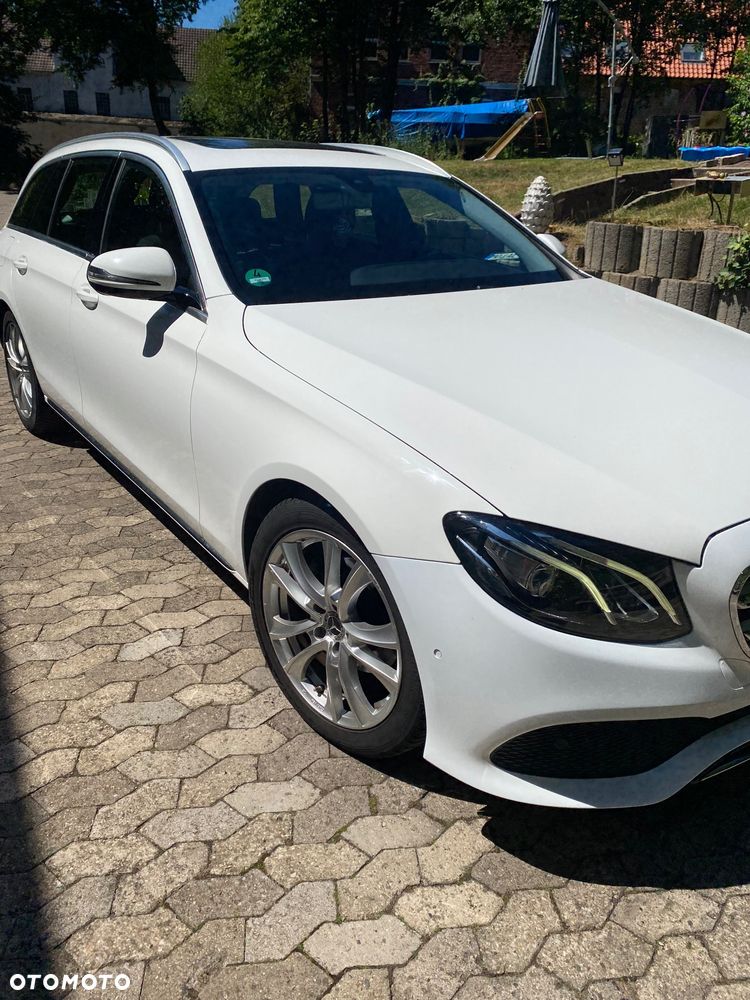 Mercedes-Benz Klasa E 220 d 9G-TRONIC - 3