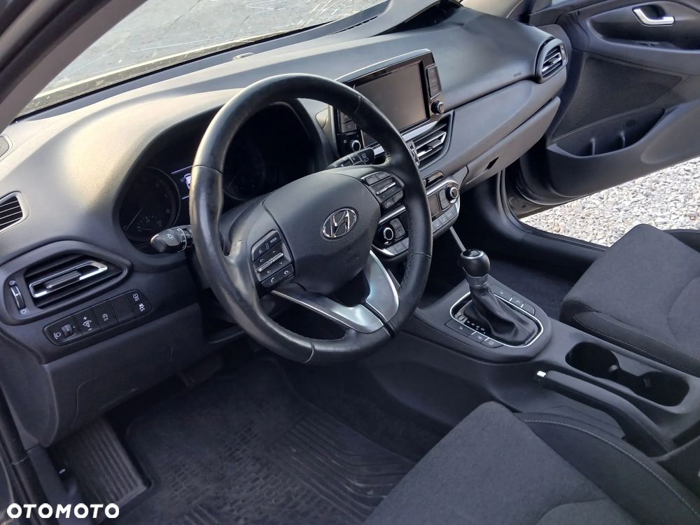 Hyundai i30 1.0 T-GDI Smart DCT - 21