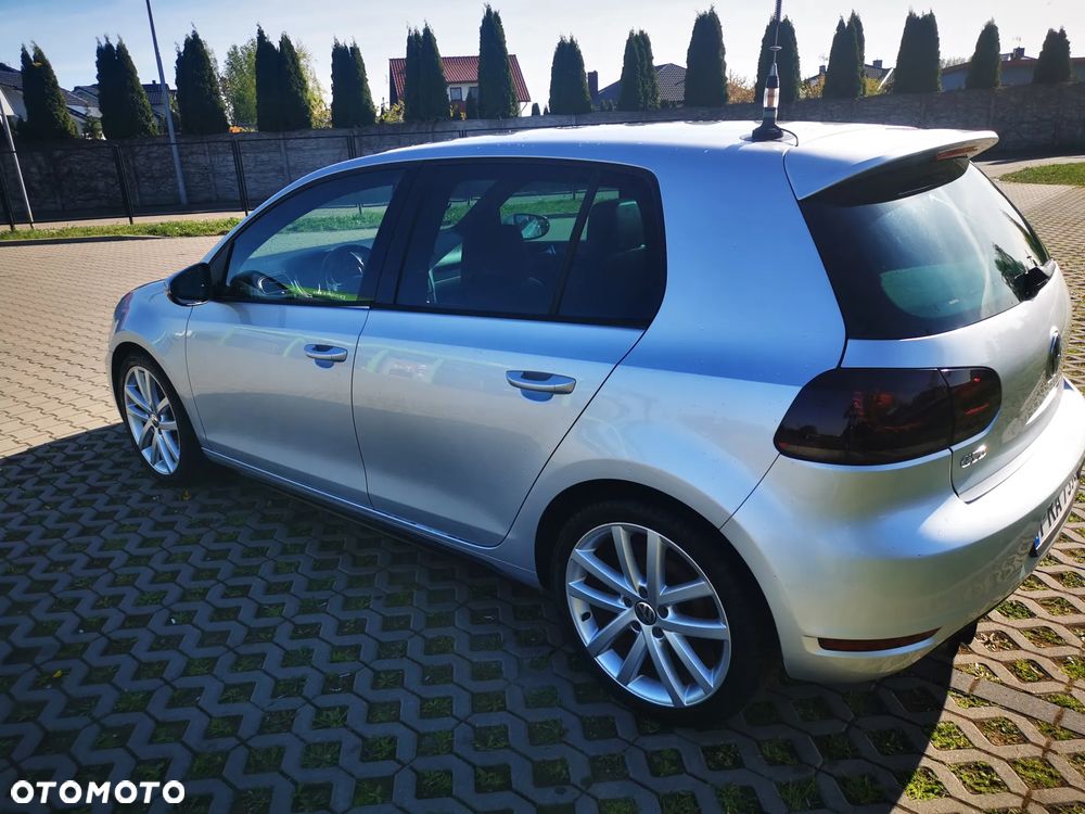 Volkswagen Golf 2.0 TDI GTD - 1
