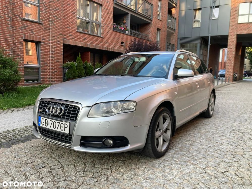Audi A4 Avant 2.0T FSI - 1