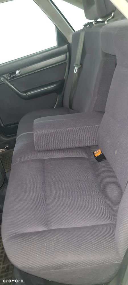 Audi 100 2.3 E - 12