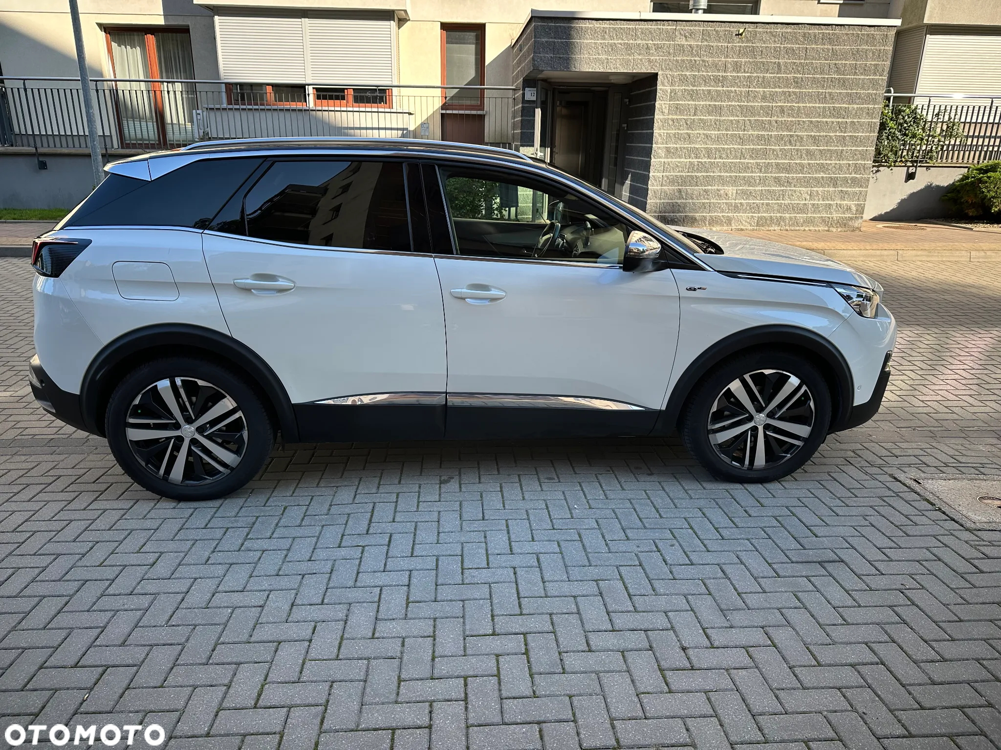 Peugeot 3008 2.0 BlueHDi GT S&S EAT8 - 13