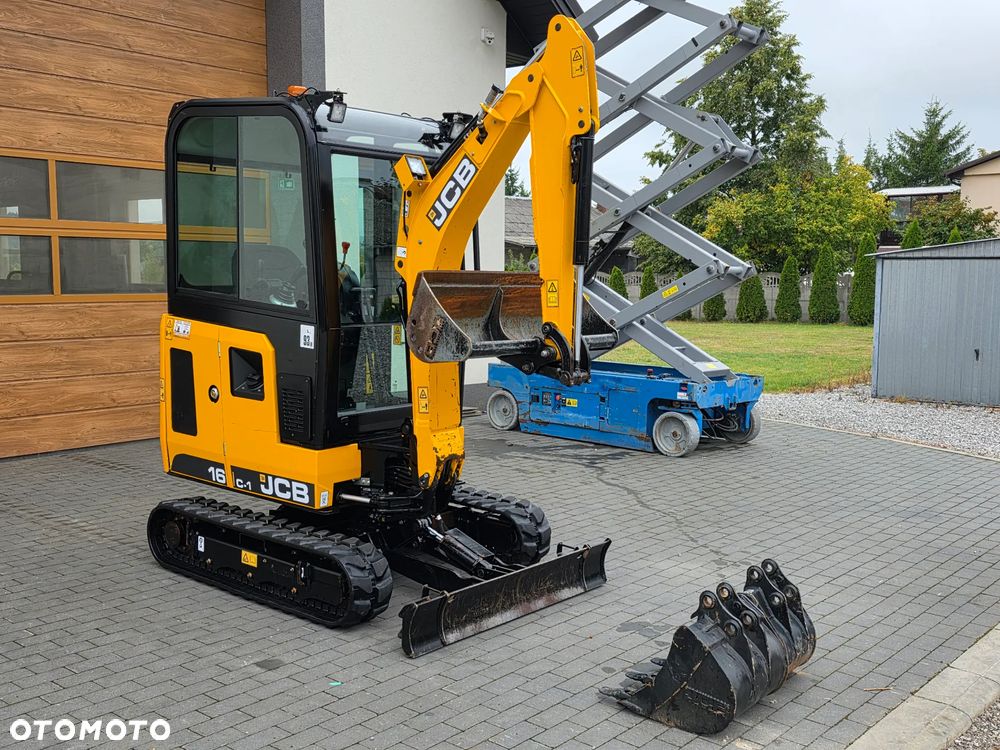 JCB JCB 16 C-1 mini koparka 3 łyżki szybkozłącze 19c1 sprowadzona 8018 serwisowana - 18