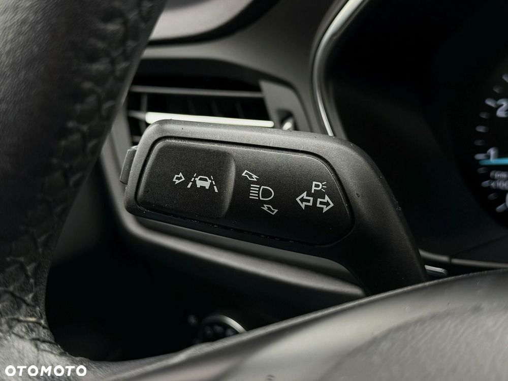 Ford Focus 1.0 EcoBoost Hybrid TITANIUM DESIGN - 20
