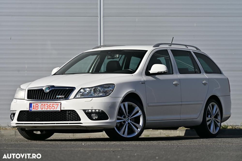 Skoda Octavia 2.0 TDI CR DPF RS - 2