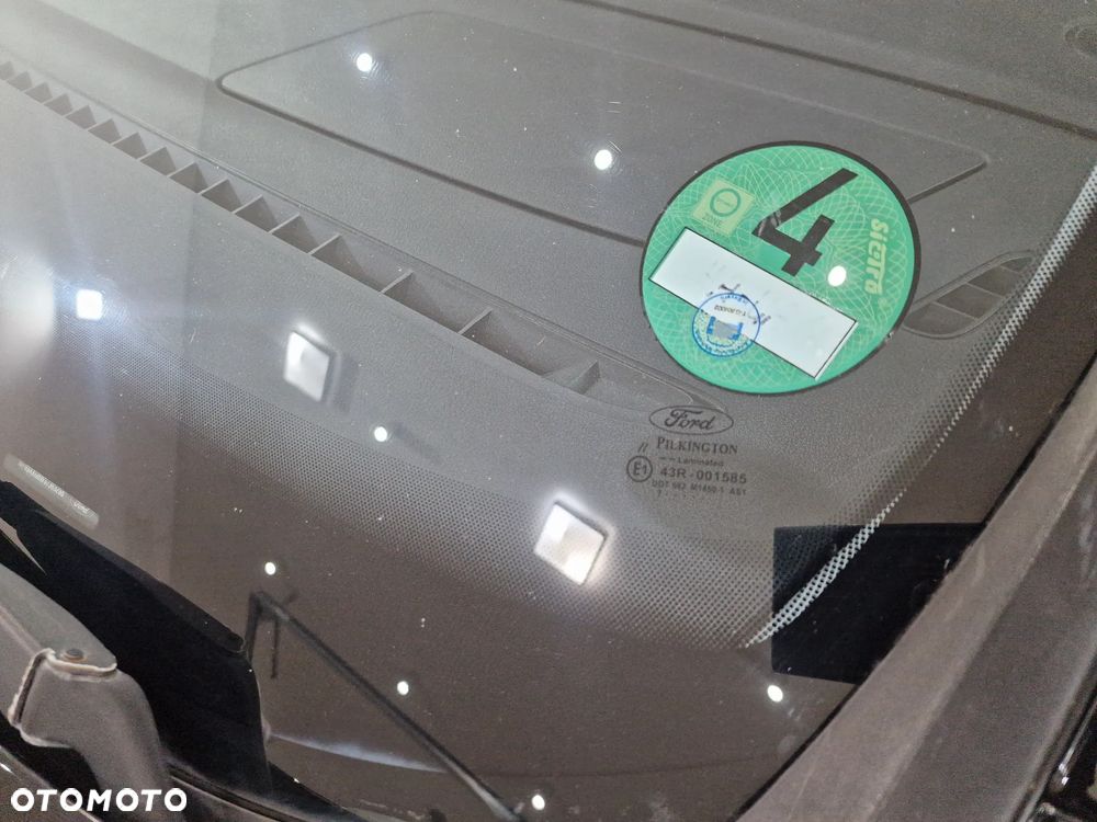 Ford S-Max 2.5 Titanium - 33