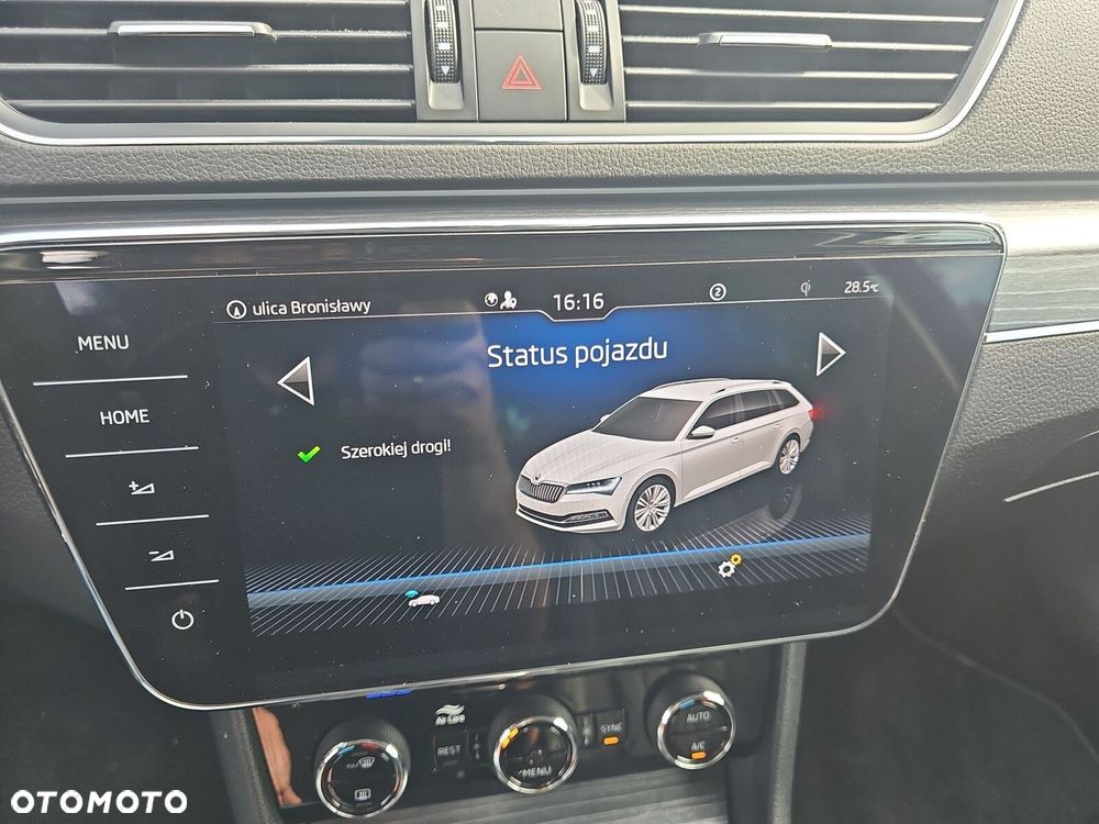 Skoda Superb 2.0 TDI SCR Style DSG - 31