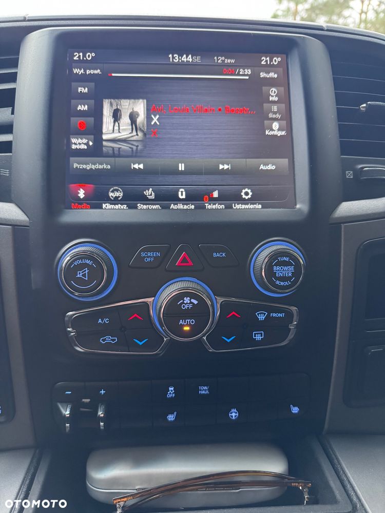 Dodge RAM 5.7 4x4 - 23