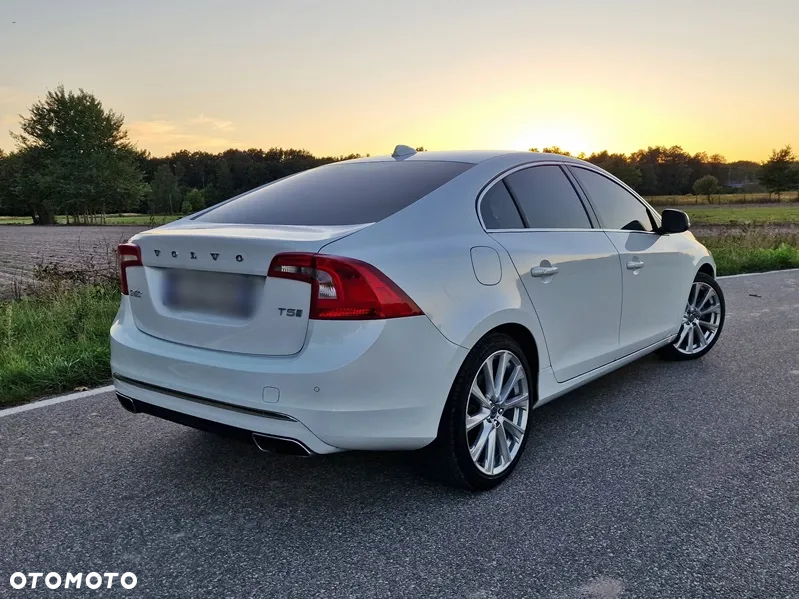 Volvo S60 T5 Geartronic Summum - 11