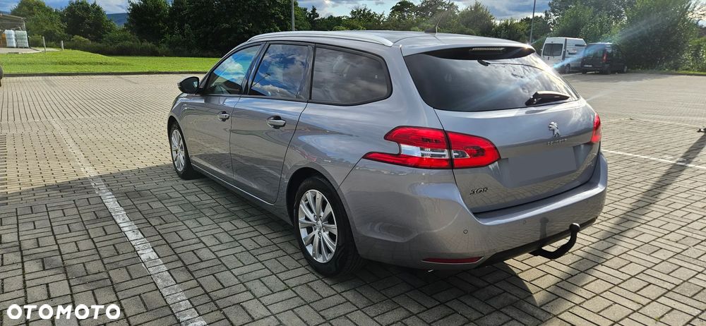 Peugeot 308 SW PureTech 110 Stop & Start Style - 3