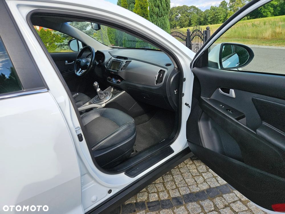 Kia Sportage 2.0 CRDI 4WD Spirit - 11