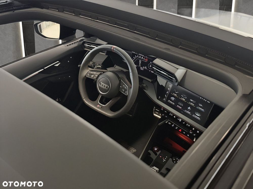 Audi RS3 Sportback - 16