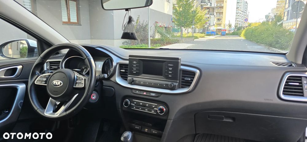 Kia Ceed - 7