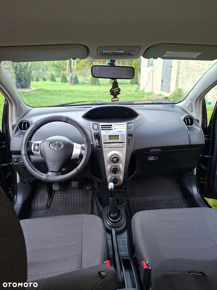 Toyota Yaris 1.3 Luna - 6