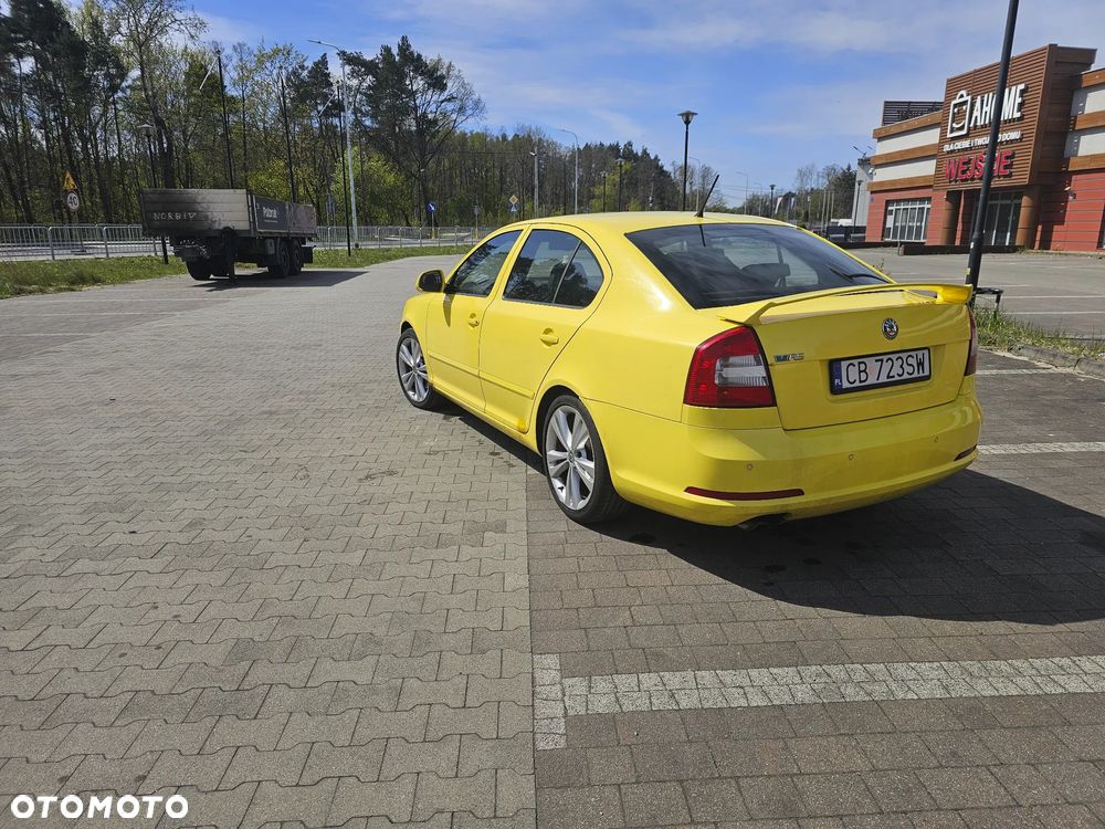 Skoda Octavia 2.0 TDI DPF RS - 5
