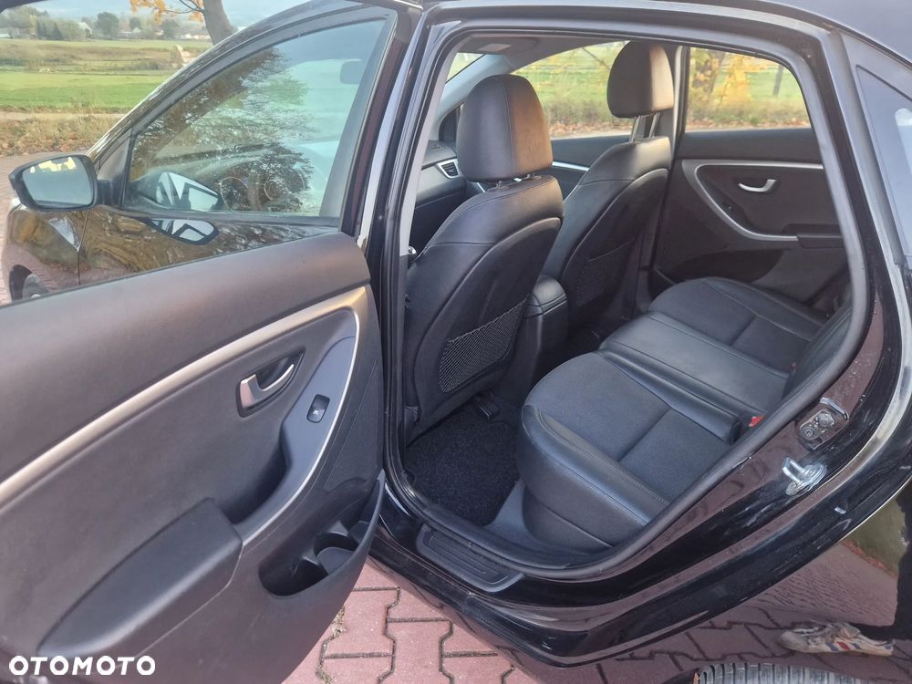 Hyundai i30 1.4 Intro Edition - 15