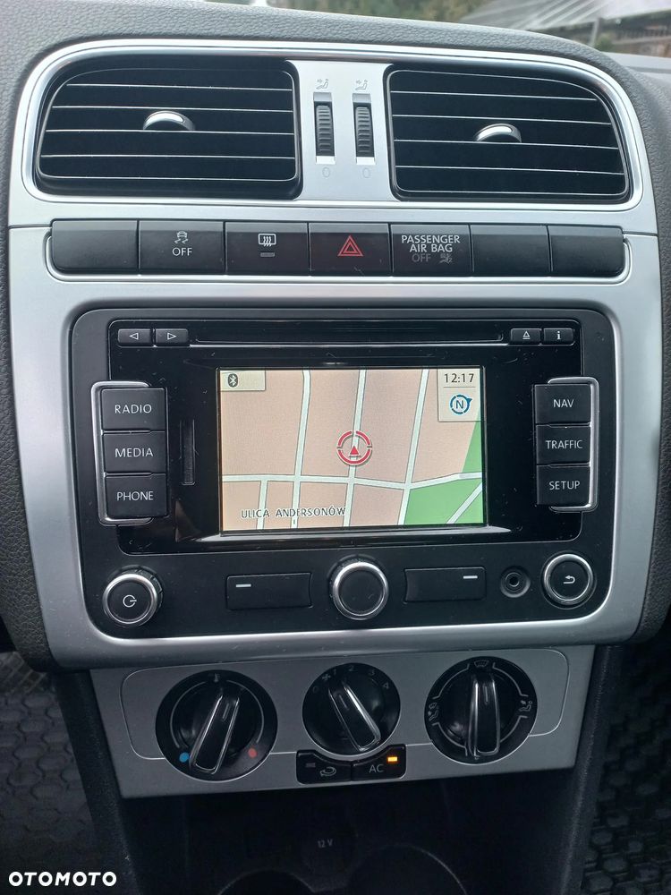 Volkswagen Polo 1.4 DSG Team - 10