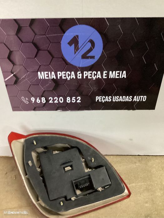 Farolim traseiro direito Ford Fiesta do ano 2000 - 2