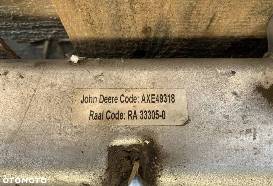 CHŁODNICA OLEJU JOHN DEERE AXE49320 W540 T5040 W550 - 2