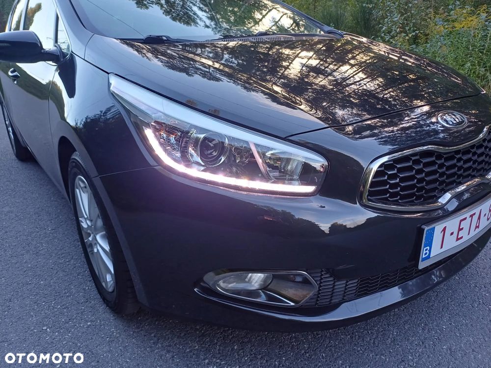 Kia Ceed - 27