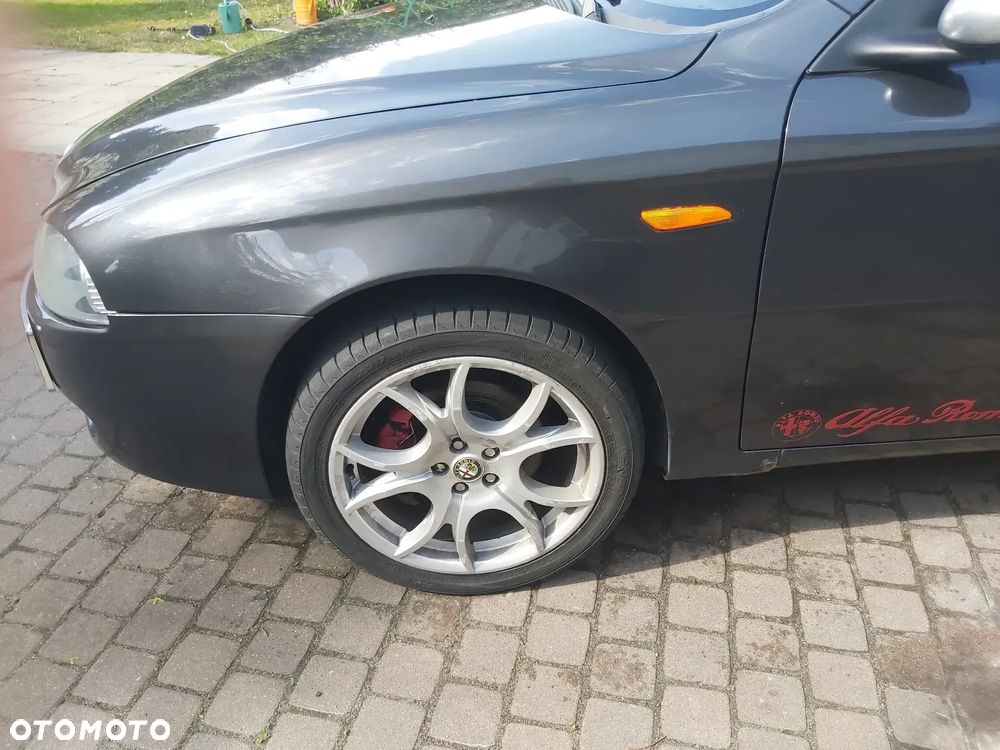 Alfa Romeo 147 1.9 JTD 16V Progress - 7