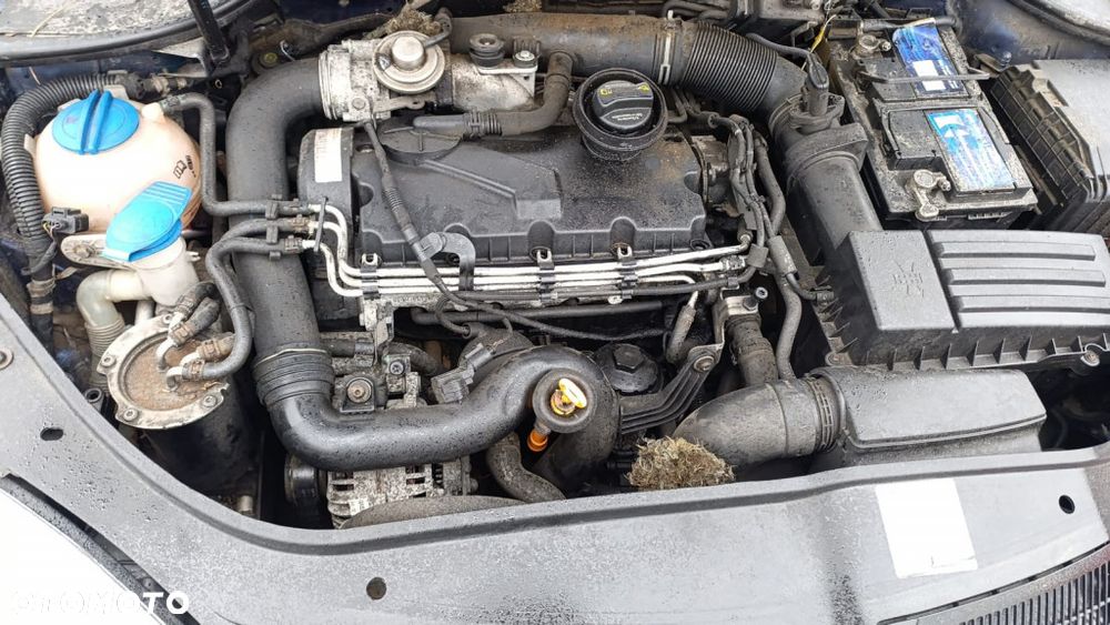 36158 VW Jetta 2008 rok model od 05-11 silnik 1.9 TDI 105 km BXE skrzynia HXU lakier LD5Q - 9