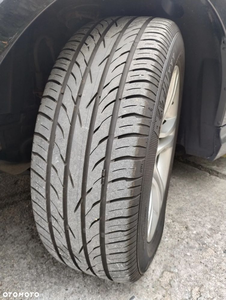 BMW Seria 3 318d - 19