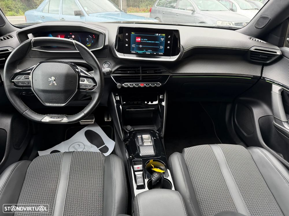 Peugeot e-2008 50 kWh GT Line - 8