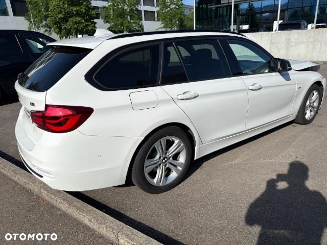 BMW Seria 3 320d Edition Luxury Line Purity