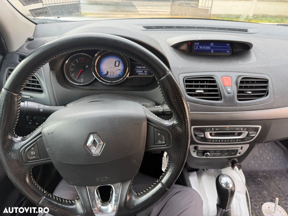 Renault Fluence 1.6 Pro - 13